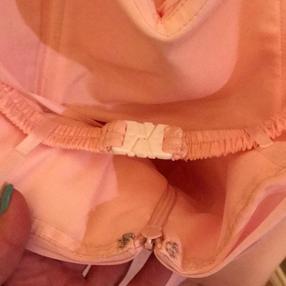 Pink dress - Picture 4 of 5